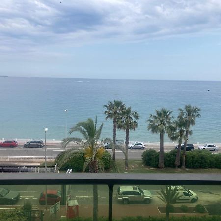 Cannes Front De Mer Esterno foto