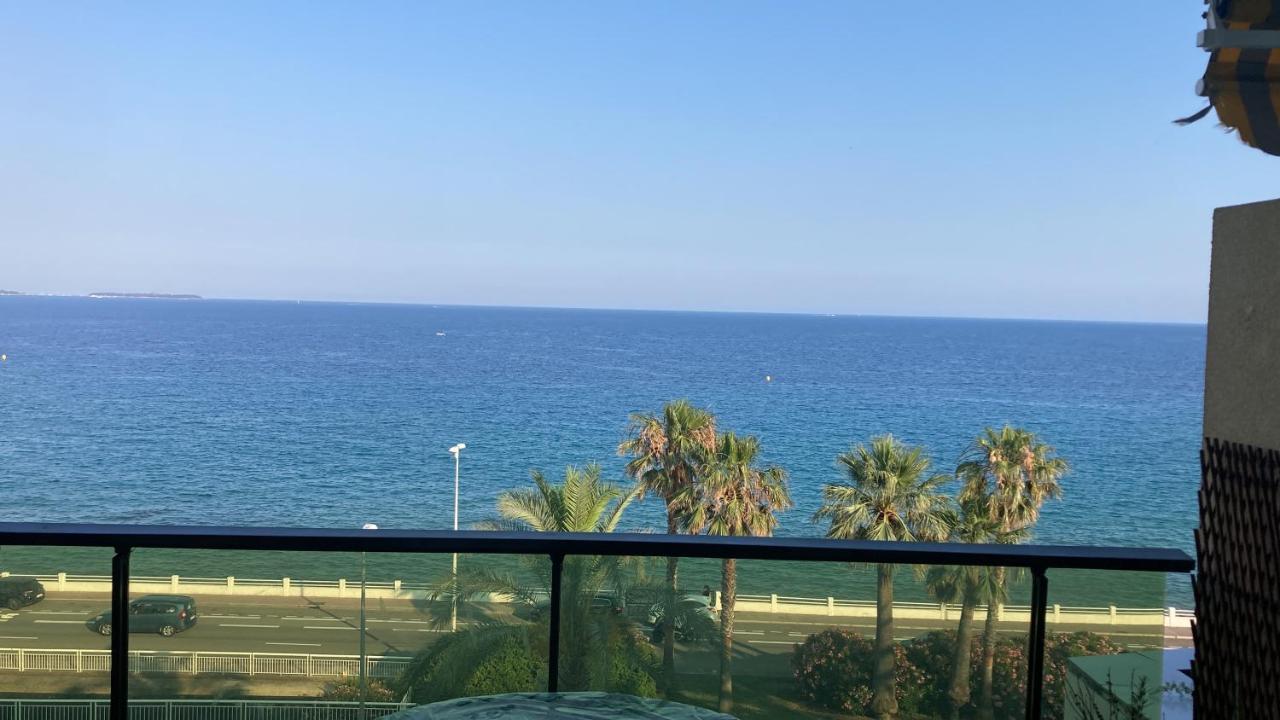 Cannes Front De Mer Esterno foto